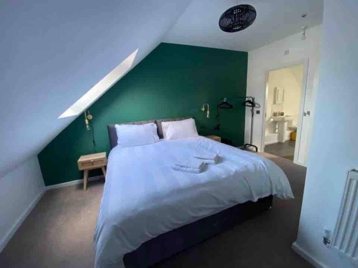 Beautiful 4-Bed House In Lincoln- Close To Centre Extérieur photo