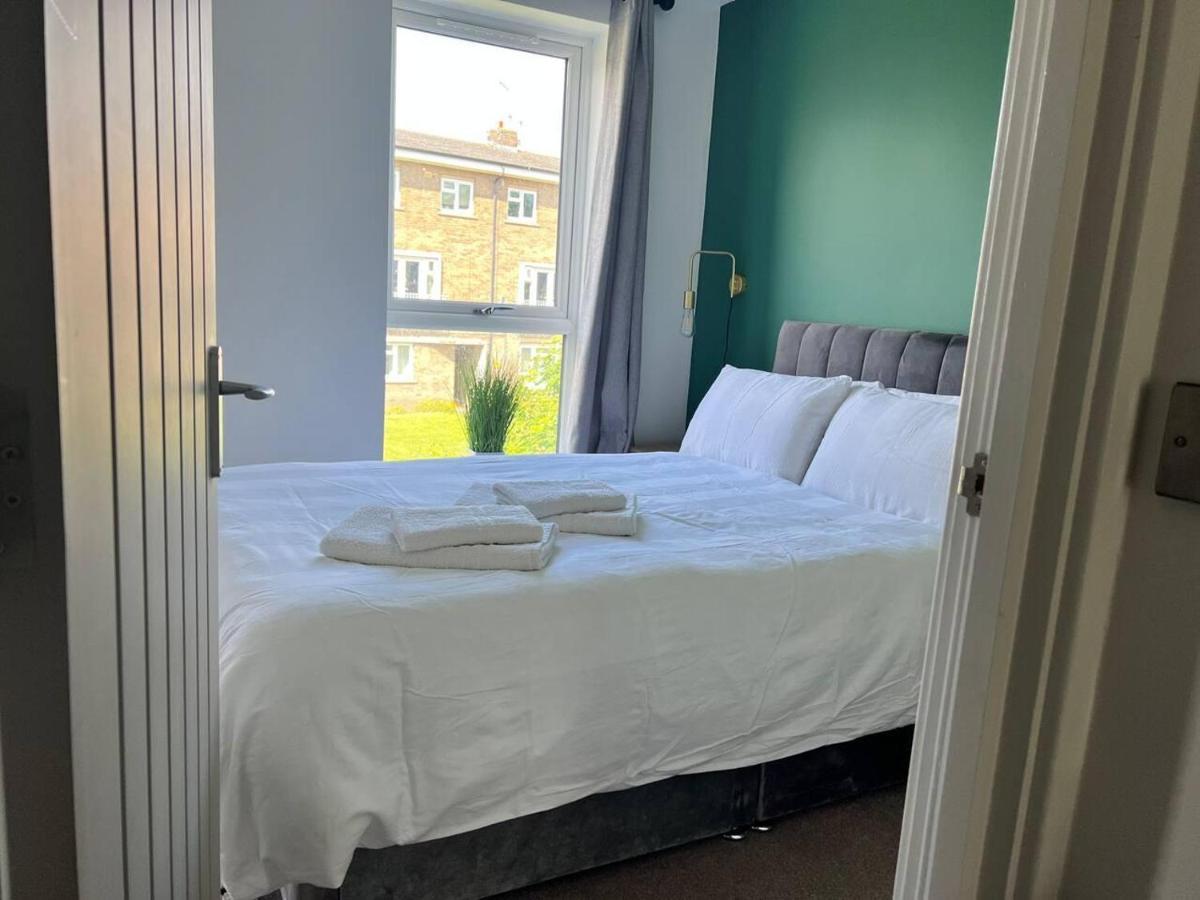 Beautiful 4-Bed House In Lincoln- Close To Centre Extérieur photo