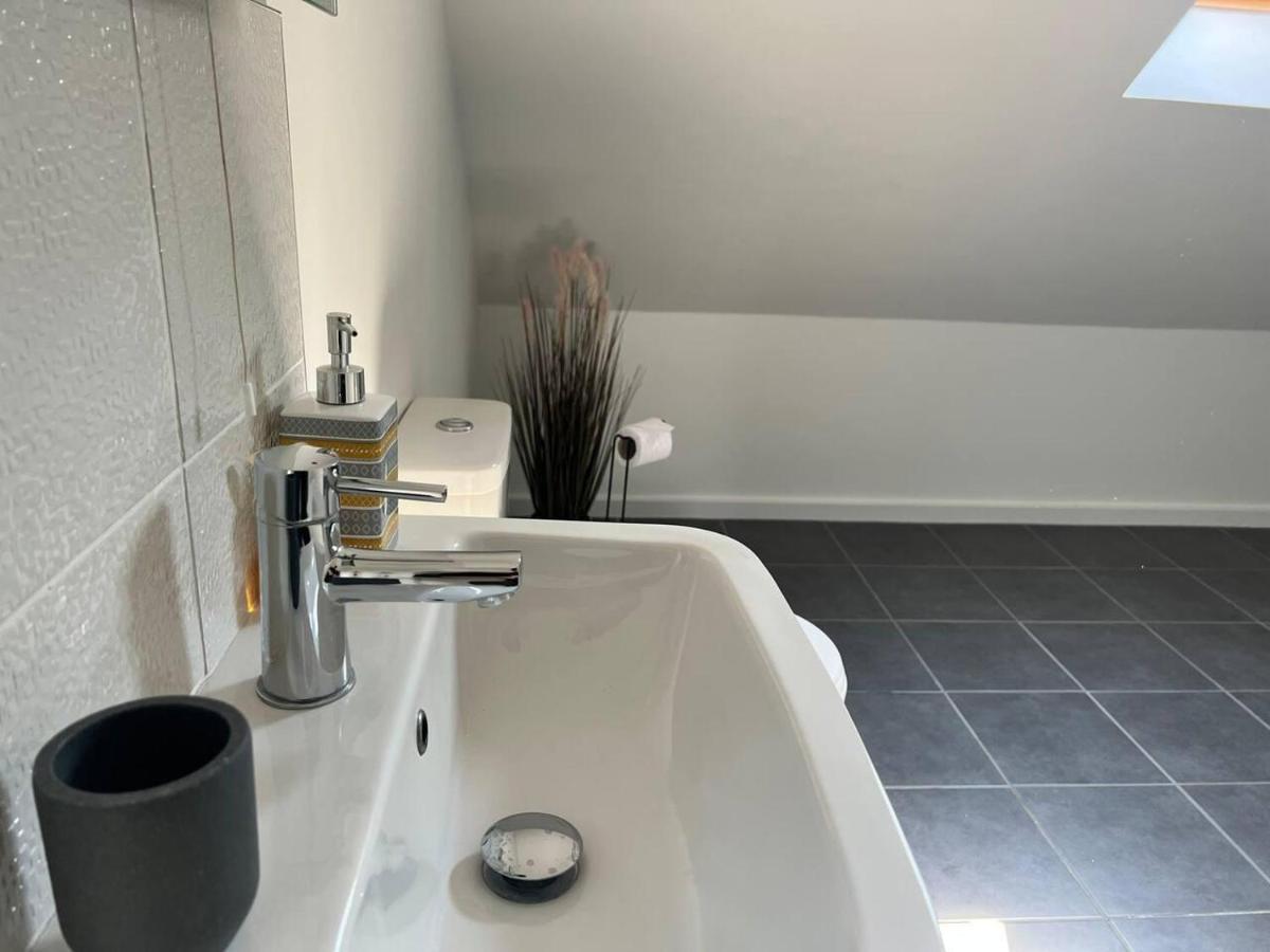 Beautiful 4-Bed House In Lincoln- Close To Centre Extérieur photo