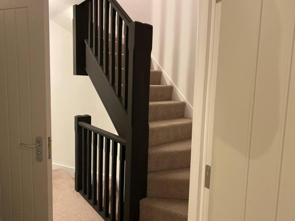 Beautiful 4-Bed House In Lincoln- Close To Centre Extérieur photo